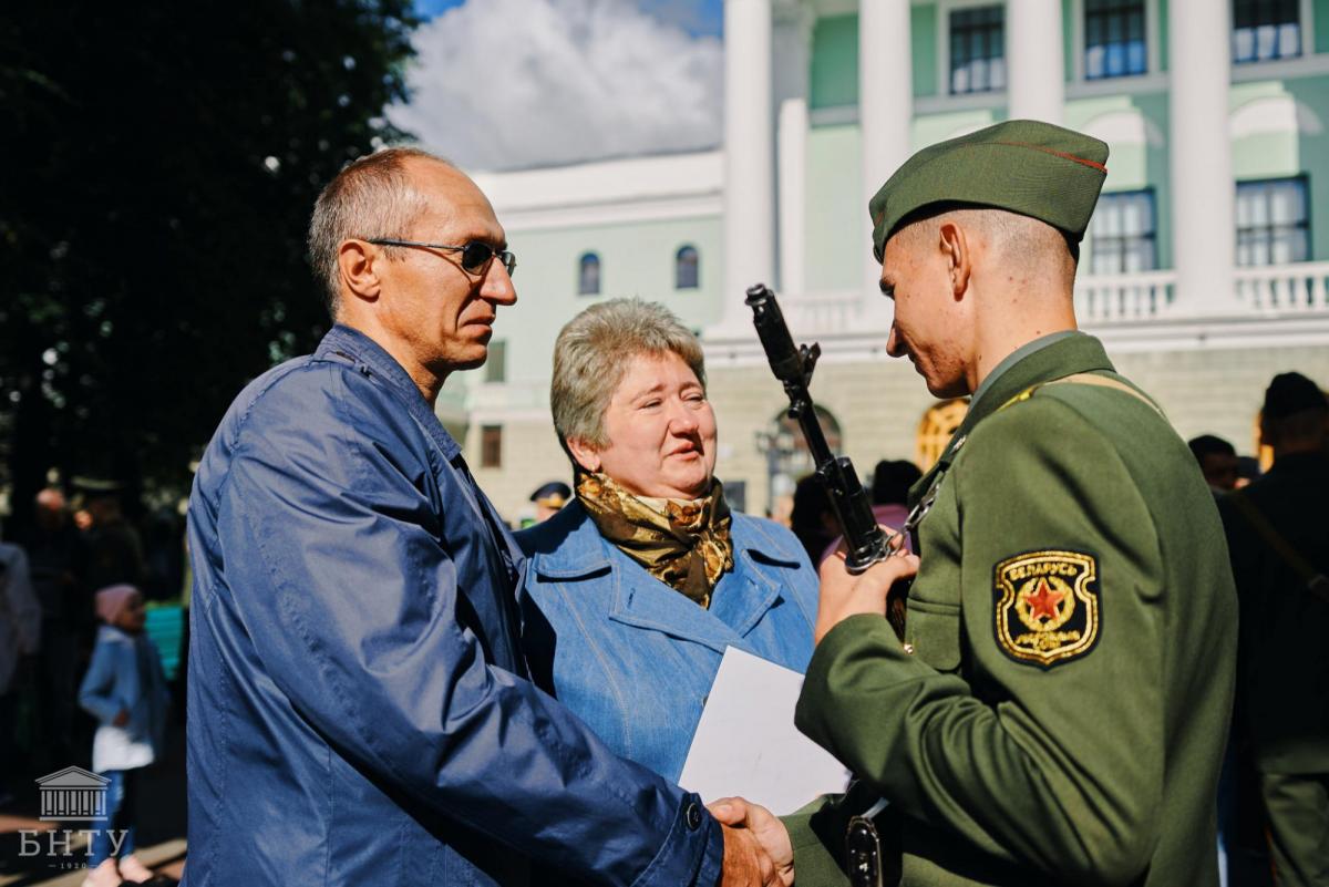 Белгородская областная Дума — Сергей Литвинов поздравил белгородских курсантов с принятием присяги